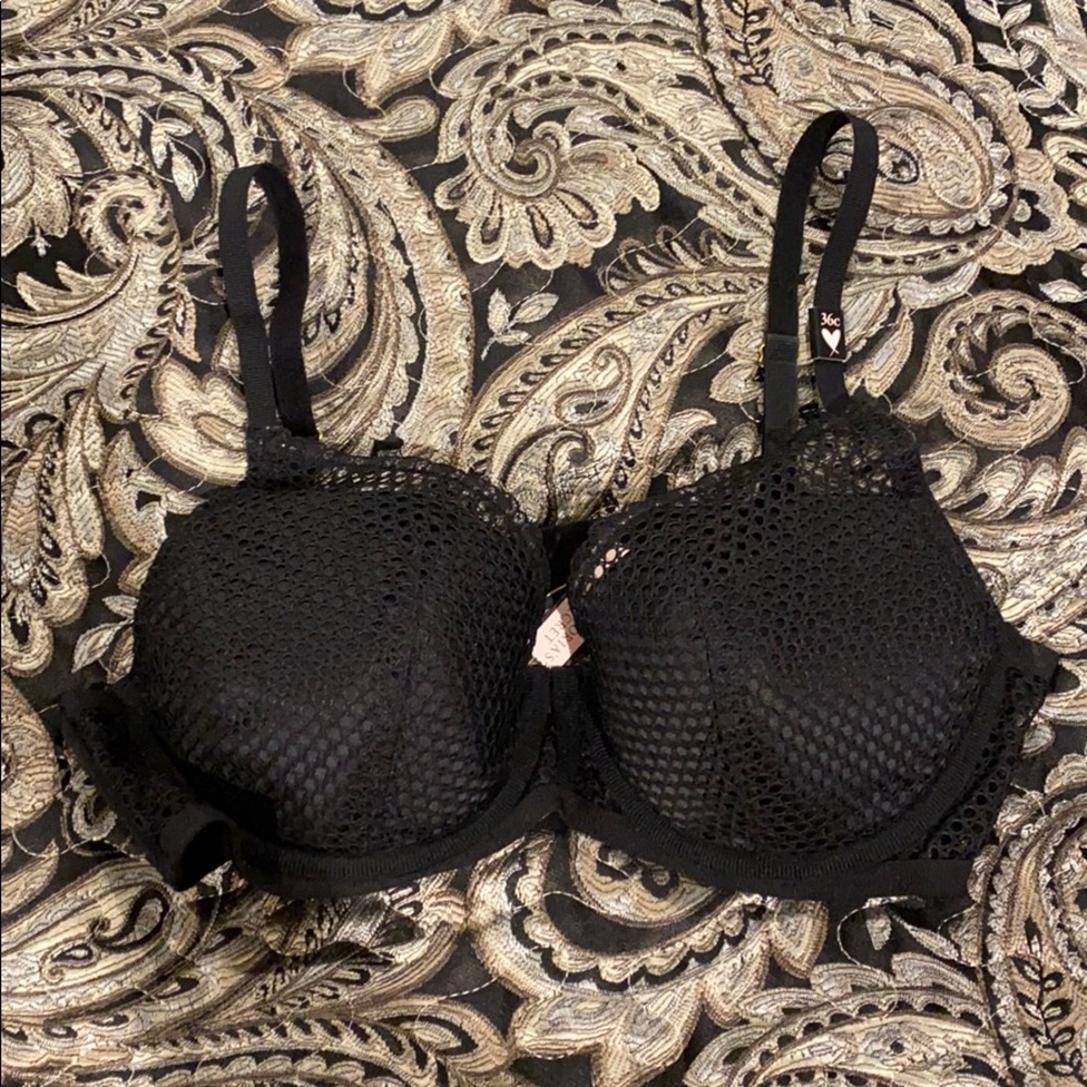 Victoria secret plunge bra
